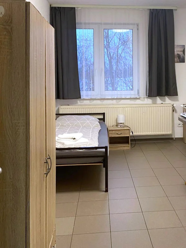 1-bett-zimmer-2