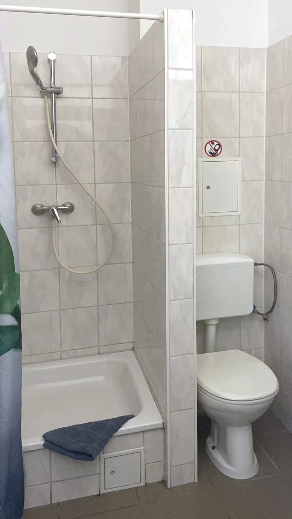 41-3-bett-zimmer-motel-bad-1-D